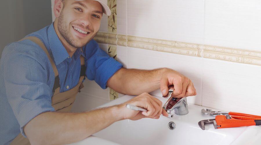 Professional sink repair in Indianola, IL